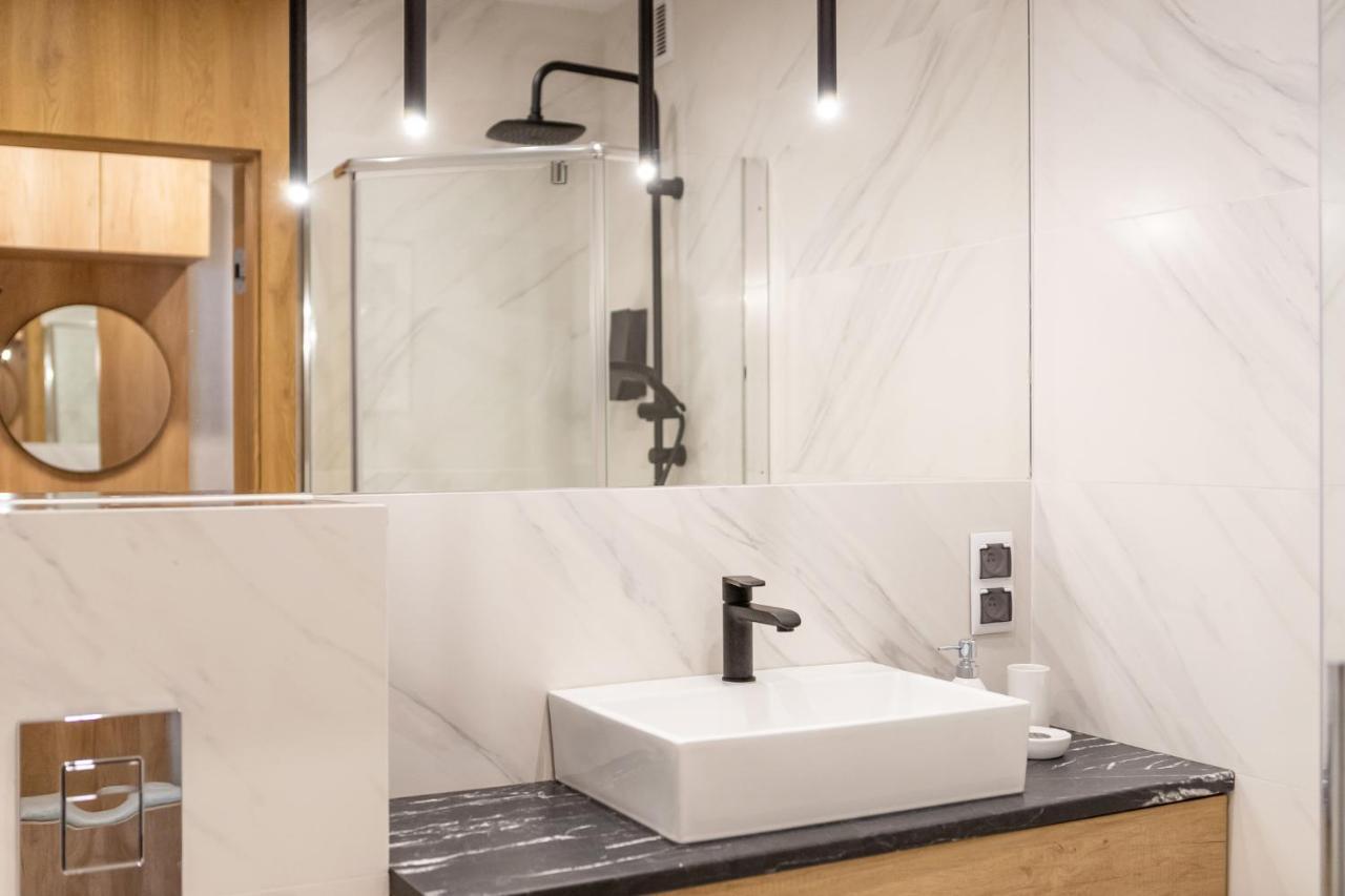 Piastowska Modern Apartment I Katowice Centrum Apartament المظهر الخارجي الصورة